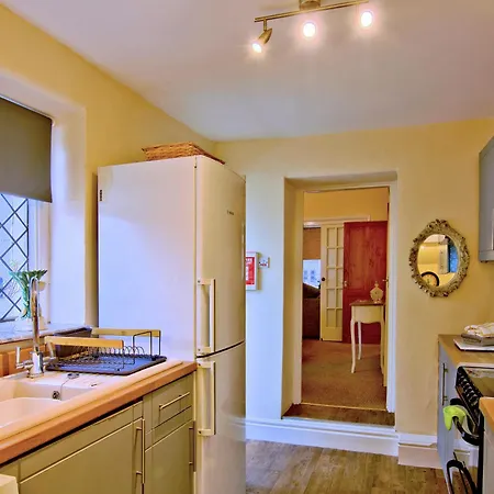 Labernum Cottage, Village, Yorkshire Dales National Park, Famous Three Peaks, Near The District, Pets Are Welcome, Direct Parking In Front Of The & Guest Parking * Ingleton (North Yorkshire)