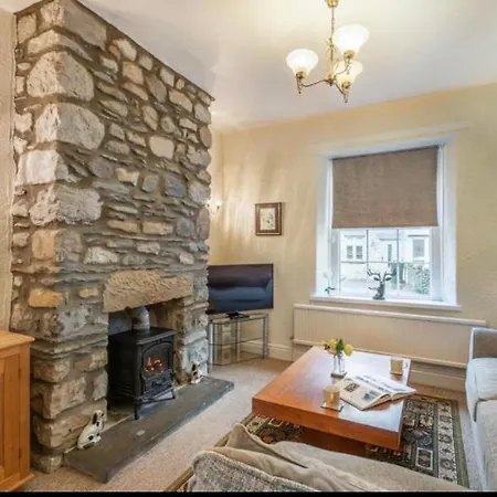 Labernum Cottage, Village, Yorkshire Dales National Park, Famous Three Peaks, Near The District, Pets Are Welcome, Direct Parking In Front Of The & Guest Parking *